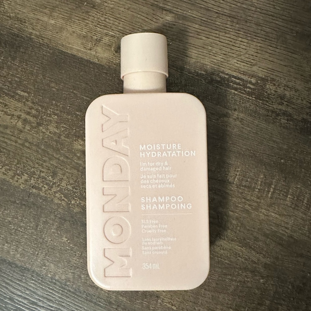 Monday - shampoo hydration